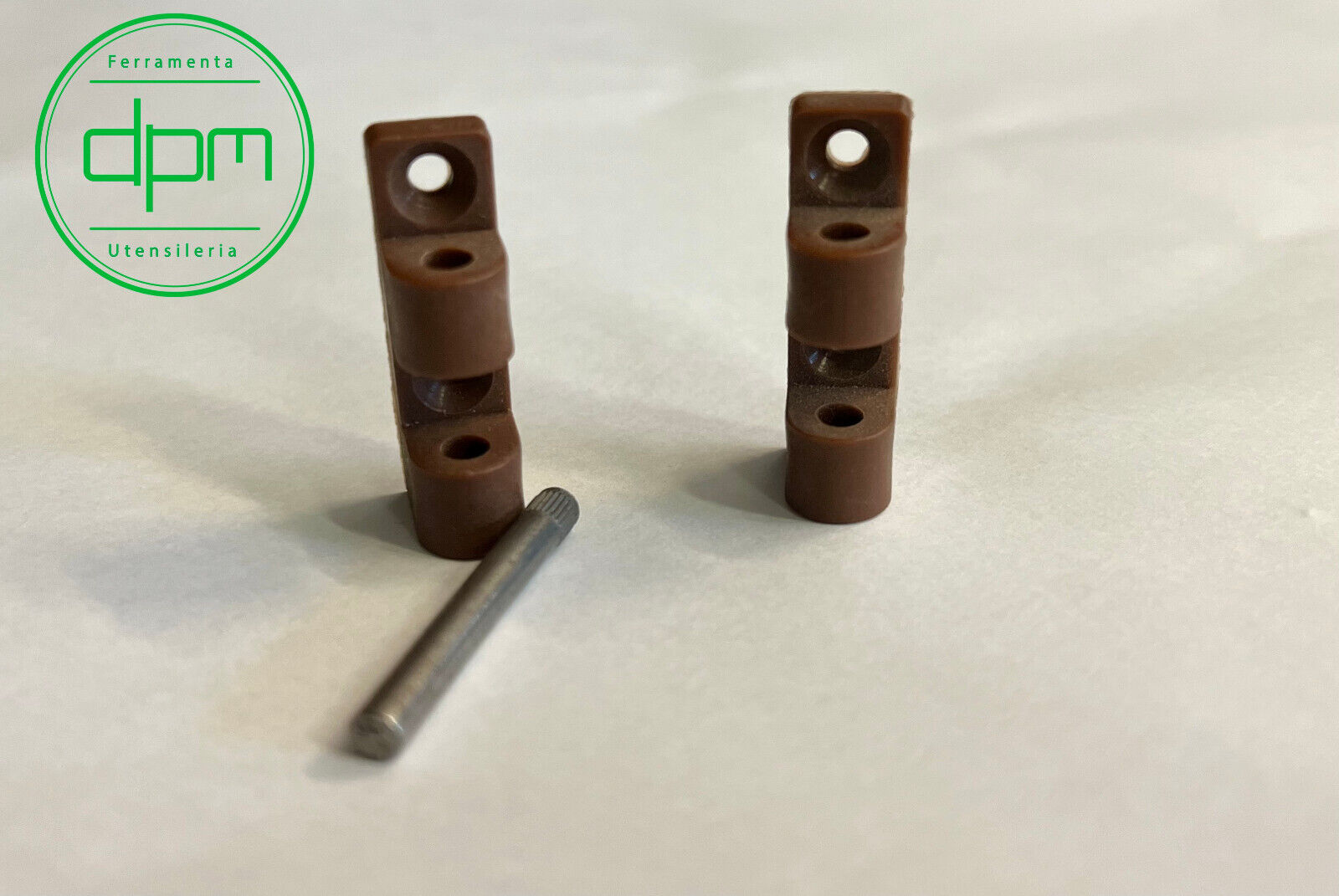 2PZ Ricambio Cerniere Cassetta Enel K Serie CR/CPRM Contatore Gancio