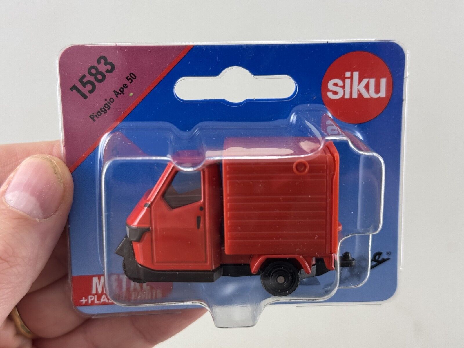 Siku Piaggio Ape 50 1583 modellismo