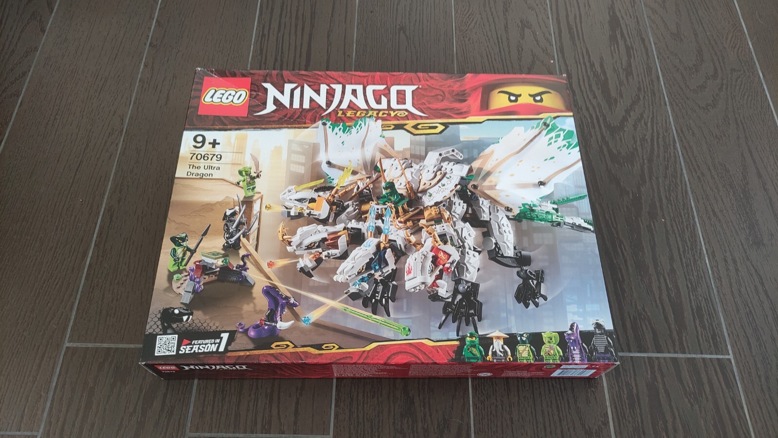 LEGO 70679 The Ultra Dragon Damaged Box