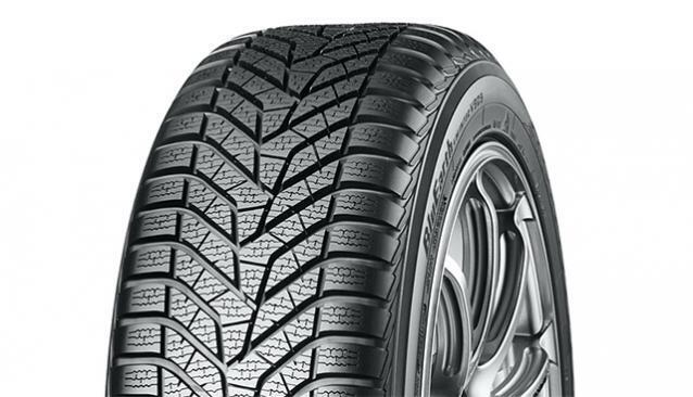 Gomme Estive Yokohama 205/50 R17 93Y ADVAN Sport V105 XL pneumatici nuovi
