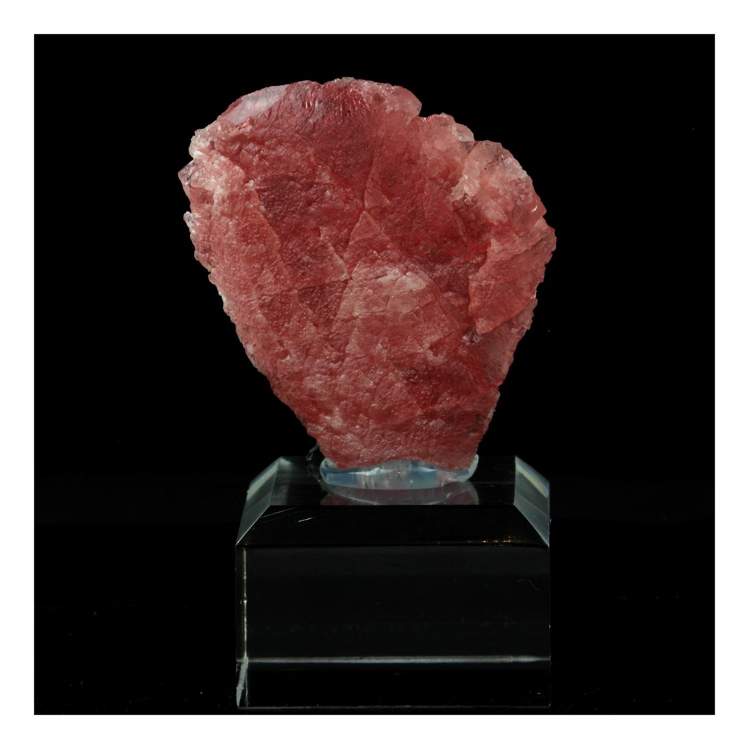 Rhodochrosite. 163.5 Ct. Wutong Mine, Guangxi, Cina