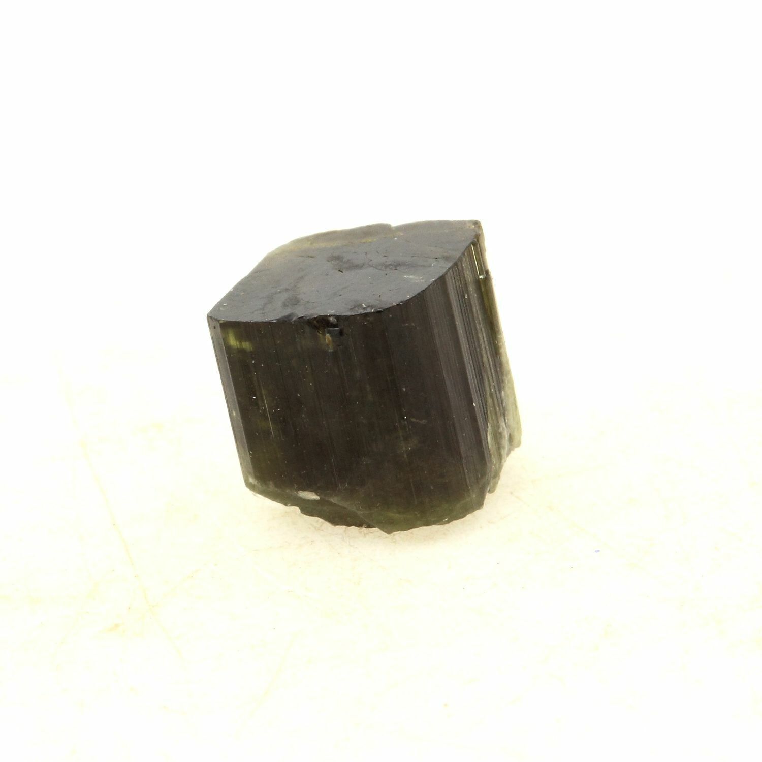 Vesuvianite. 6.0 Ct. Bellecombe, Val Aosta, Italia