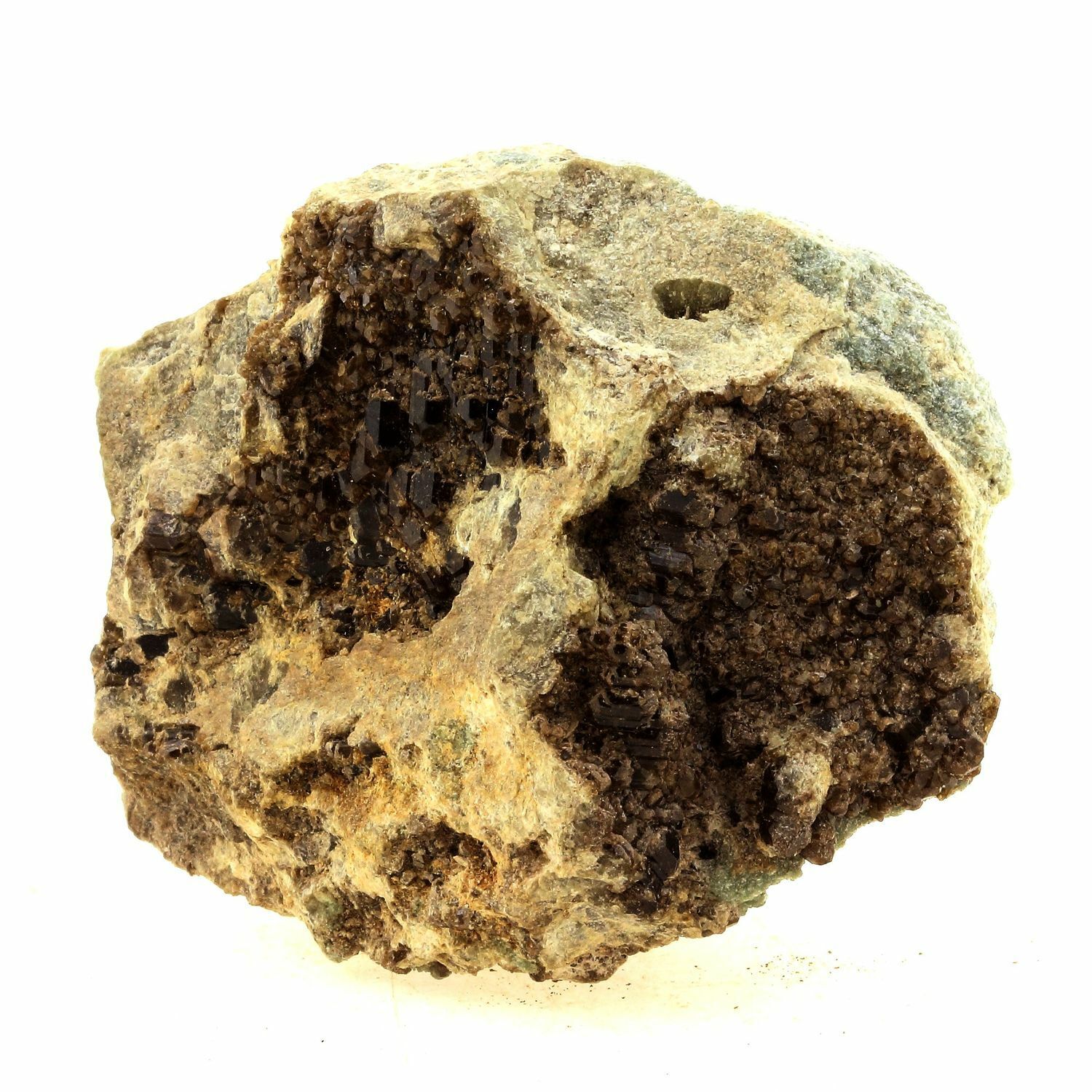 Vesuviana + Diopside. 517.0 Ct. Bellecombe, Val Aosta, Italia