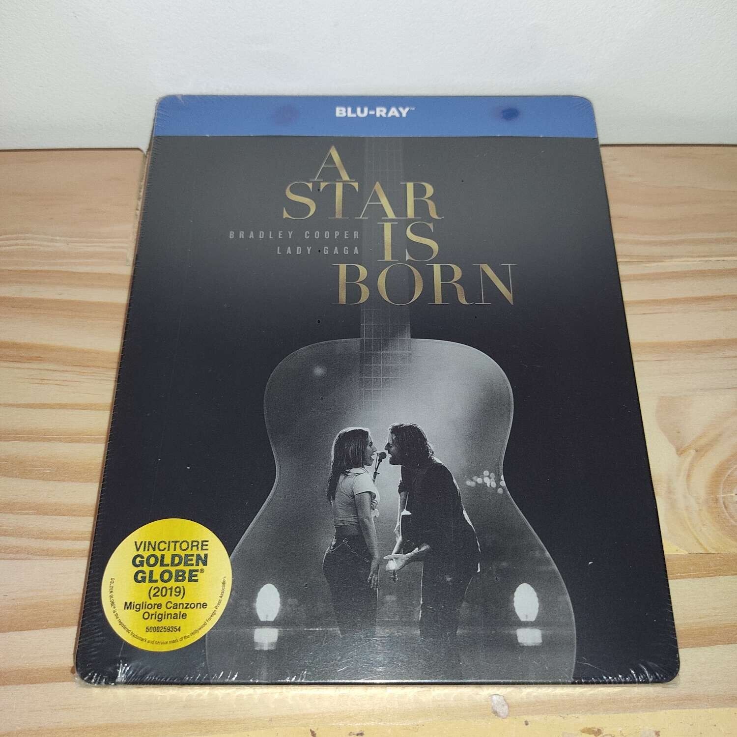 A Star Is Born STEELBOOK [Blu-Ray] - IN PERFETTE CONDIZIONI NON INCLUSO - NUOVO