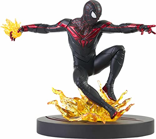 Diamond Select 198356 Figurina Marvel Gallery Ps5 Miles Morales, 25 Cm, Multicolore, Jun212283